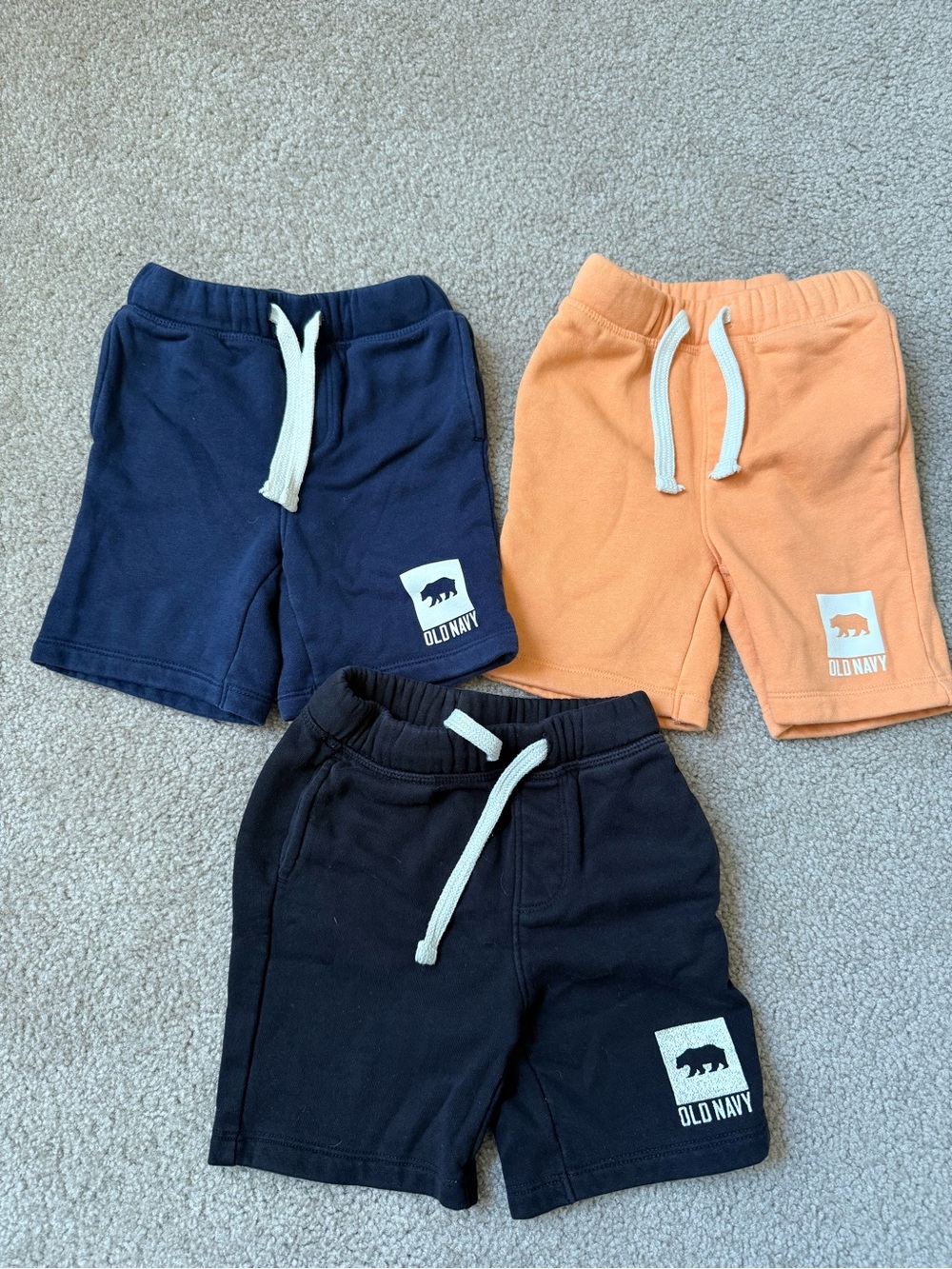 Old Navy Boys 3-Pack Drawstring Shorts in Navy, Black & Orange Size 3T